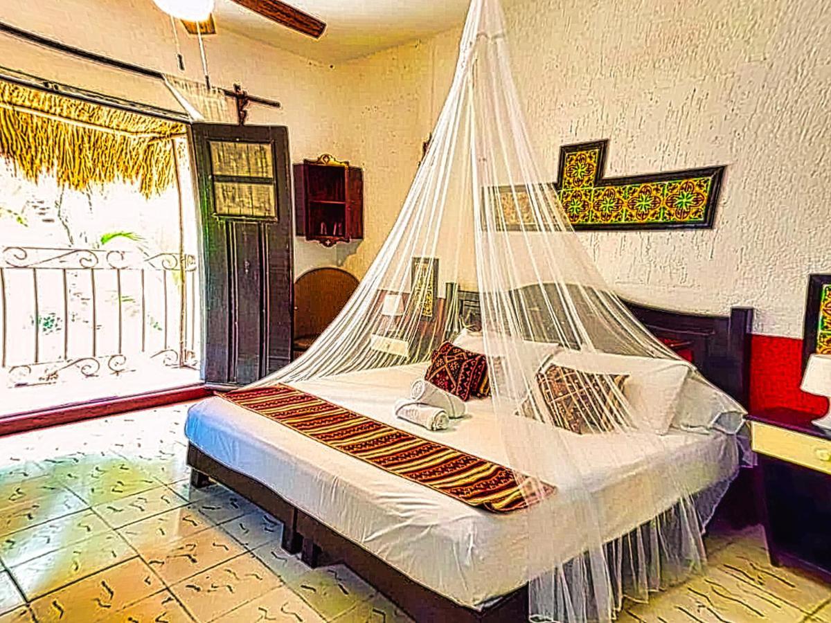 Beachfront Hacienda Del Cuyo Groundfloor Exterior photo